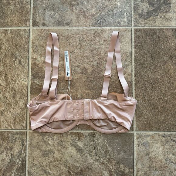 Skims No Show Unlined Demi Bra Clay Size 32C - Picture 5 of 9